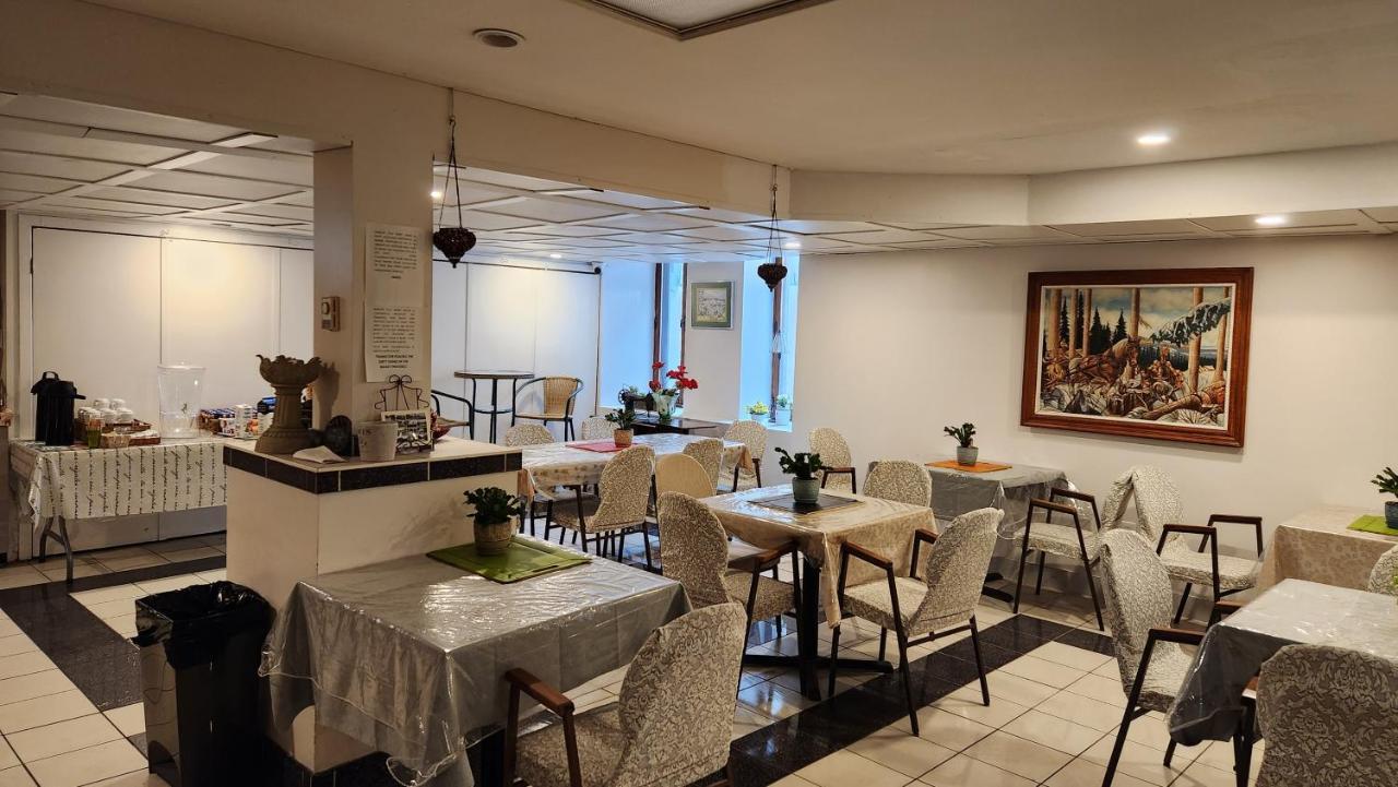Hotel Auberge Manoir Ville Marie มอนทรีอัล ภายนอก รูปภาพ